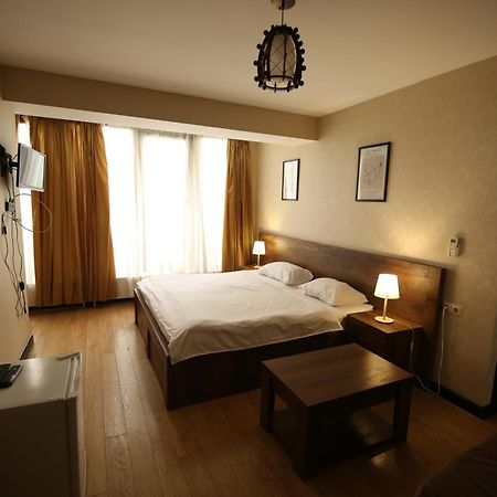 Dream Sky Hotel Tbilisi Esterno foto