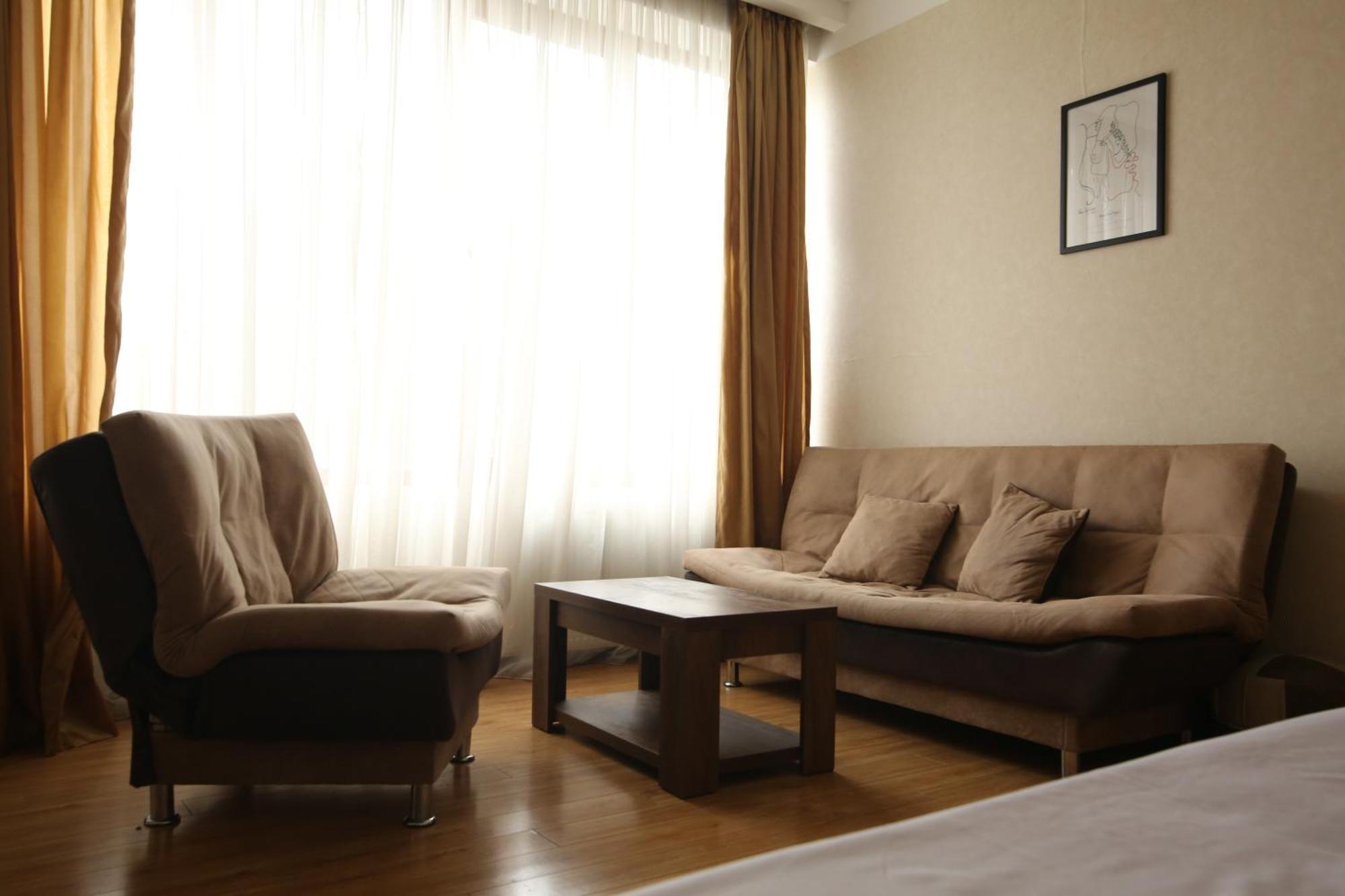 Dream Sky Hotel Tbilisi Esterno foto