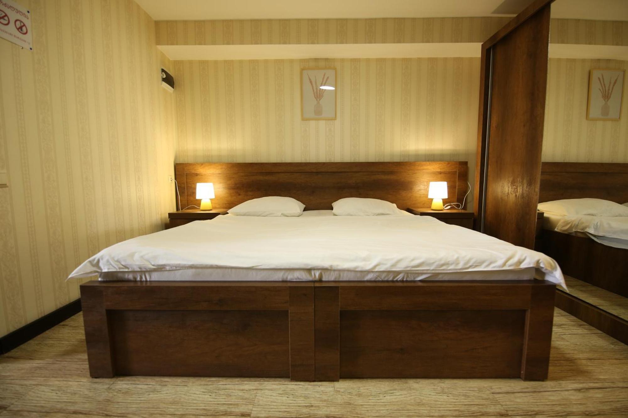 Dream Sky Hotel Tbilisi Esterno foto