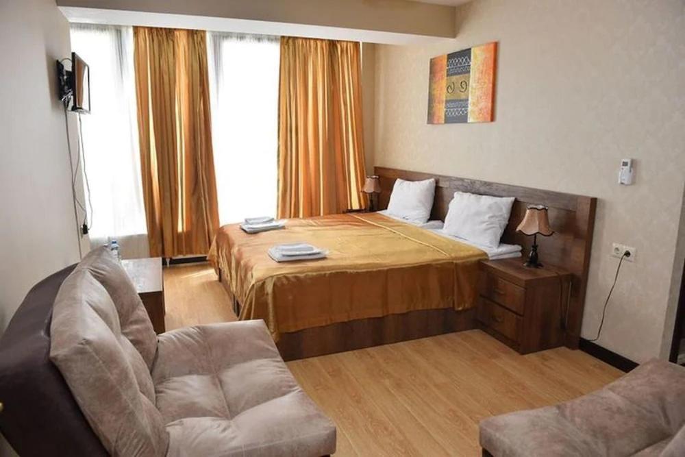 Dream Sky Hotel Tbilisi Esterno foto